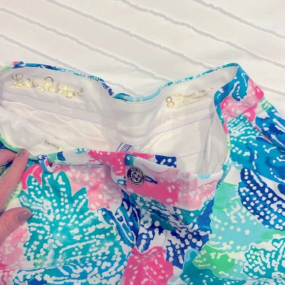 Lilly Pulitzer Callahan Stretch 5in inseam - Picture 2 of 4